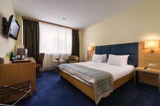 Отель President Hotel Киев Улучшенный двухместный номер с 1 кроватью-5