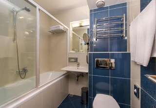 Отель President Hotel Киев Улучшенный двухместный номер с 1 кроватью-6